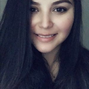 Meet your Posher, Karla